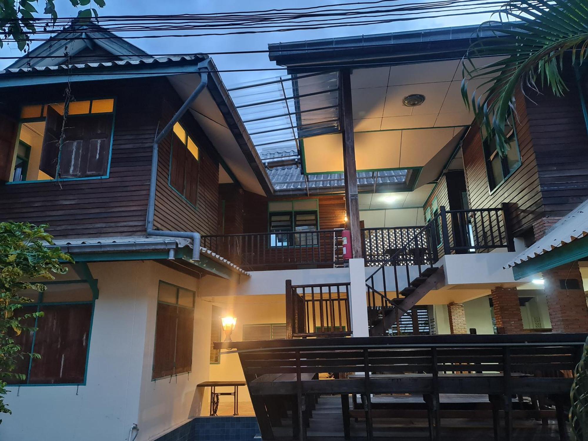 Tepbunthomhouse Ayutthayaアパートメント エクステリア 写真