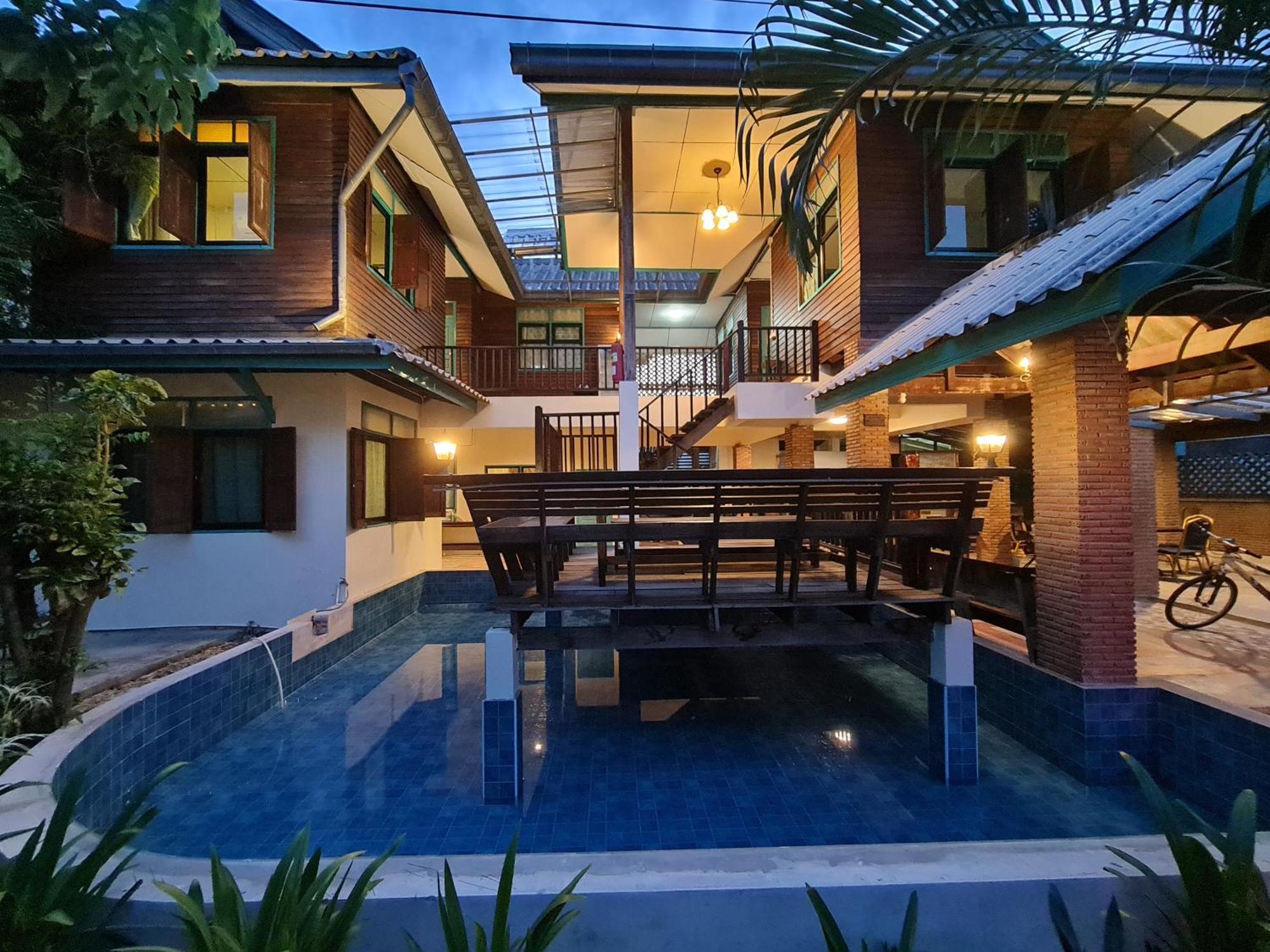 Tepbunthomhouse Ayutthayaアパートメント エクステリア 写真