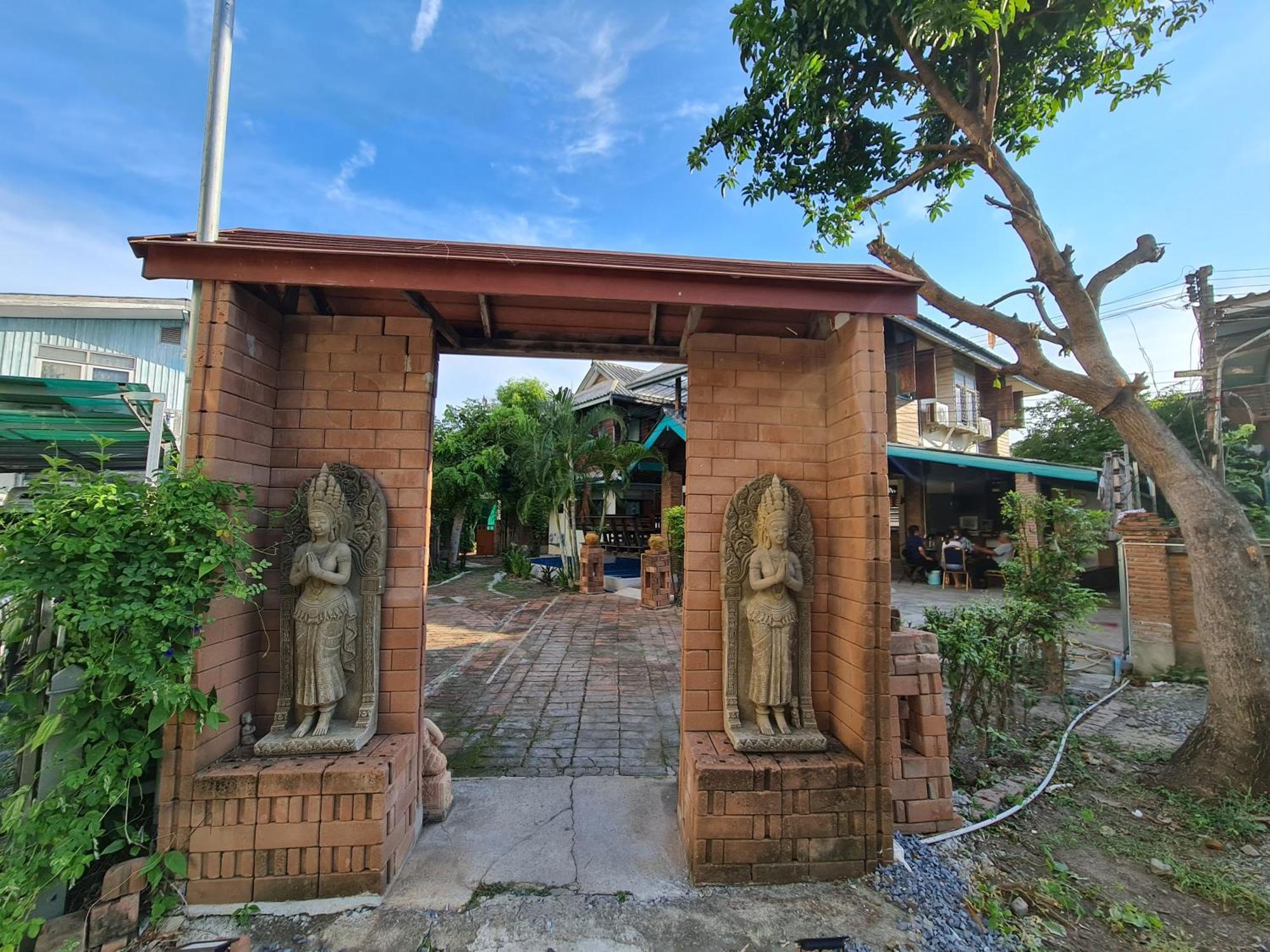Tepbunthomhouse Ayutthayaアパートメント エクステリア 写真
